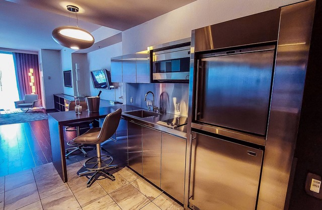Luxury 53rd Flr Condo Amazing Sunset View NO Resort Fee
