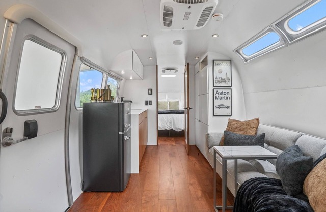 Luxury Airstream Glamping Royale Unit 4 of 5, On-Site Hiking, Sauna