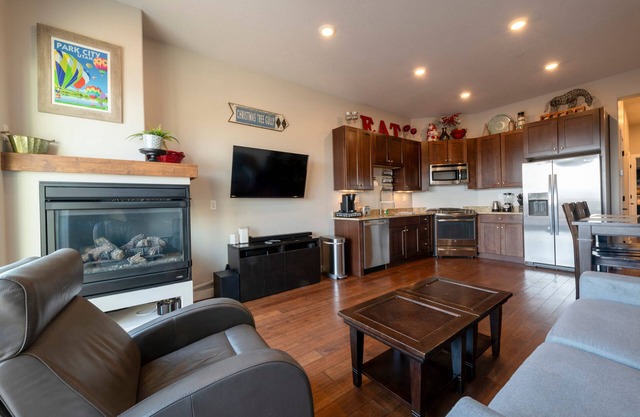 Luxury and Comfort-Newpark 57-2Bedroom Park City