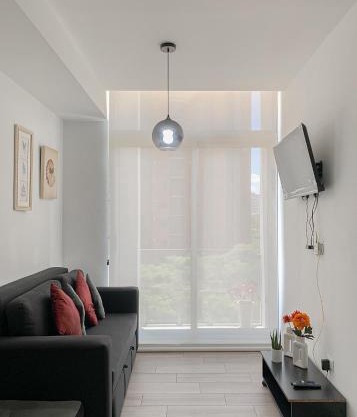 Luxury Apartment Narama zona 13 Aurora Airport #555