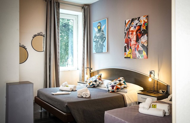 Luxury apartment 6 bedrooms and 6 bathrooms - close to Colosseo