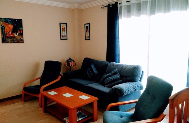 LUXURY APARTMENT FRONT LINE BEACH. SEA VIEWS