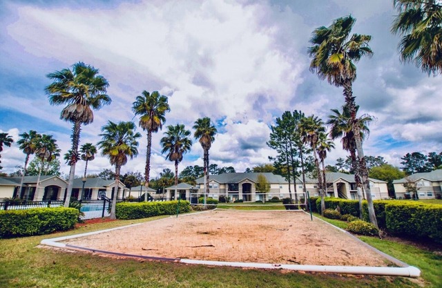 Luxury Apartment near UF and Shands