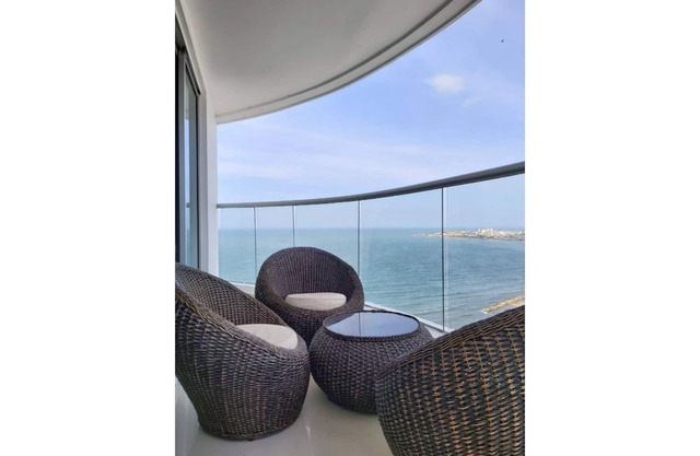 Luxury Apartment Ocean view palmetto elliptic