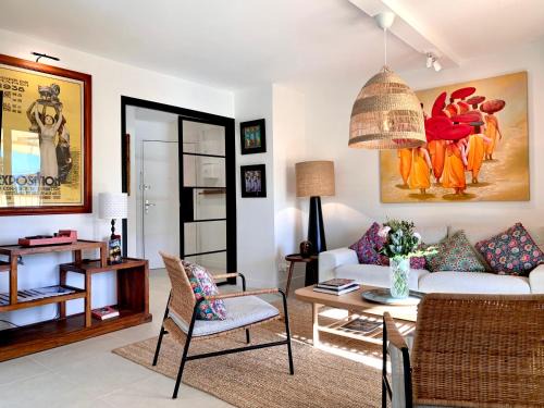 Luxury Apartment St-Tropez/10mn walk to center.