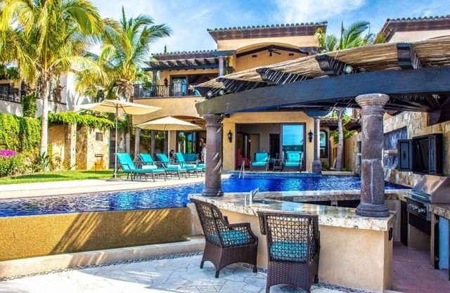 Luxury awaits Beachfront Villa w/Private Pool and Golf