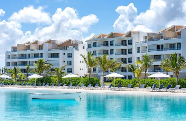 Luxury, Beach, 2-bedroom condo in fantastic Punta Cana Downtown