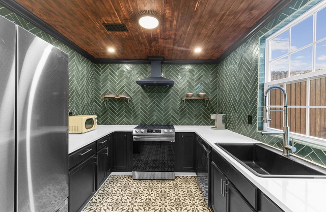 Luxury BOHO Highland Park Townhouse