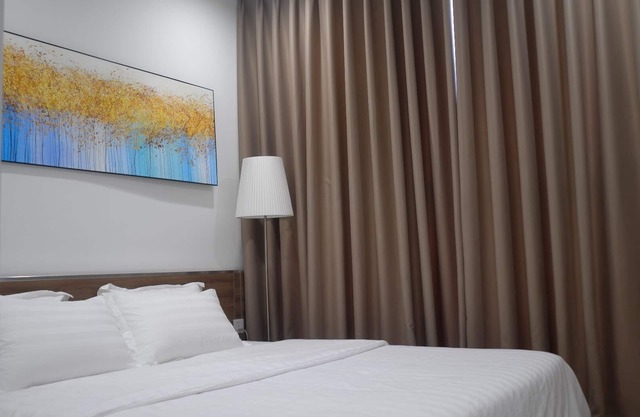 Luxury Condotel 2BR/30F Vinhomes Skylake Keangnam