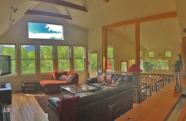 Luxury Creekside Craftsman Home - Alpine Splendor 6 Mins to Pearl, The Hill & CU
