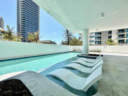 Luxury Dawn Mermaid Beach, Ocean Views