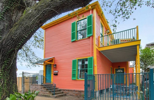 Luxury double steps from St. Charles Avenue