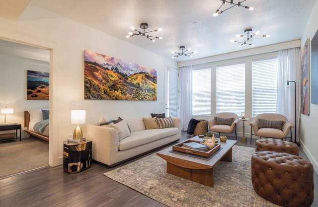 Luxury Downtown 2 Bd 2 Ba Suite - Rooftop Terrace, Steps to Delta Center & More!