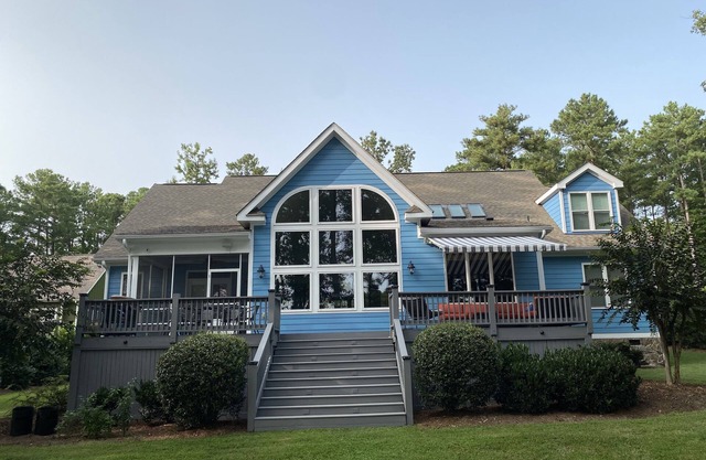 Luxury Family Home w/Dock Bar & Private Sandy Beach on Lake Gaston