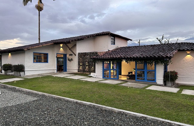 LUXURY FARM HOUSE