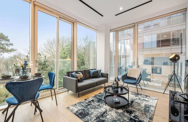 Luxury Flat in Brentford
