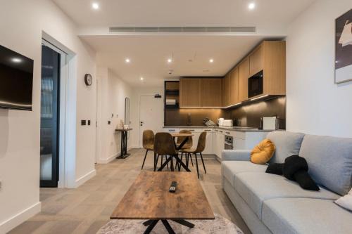 Luxury Flat next Tower Bridge 2