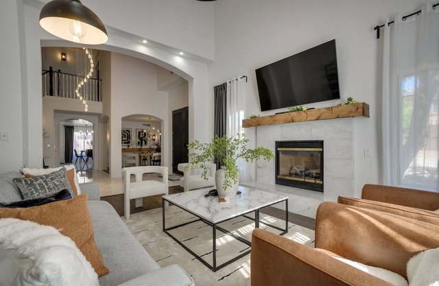 Luxury Goodyear Home w/Private Pool + Pickleball!