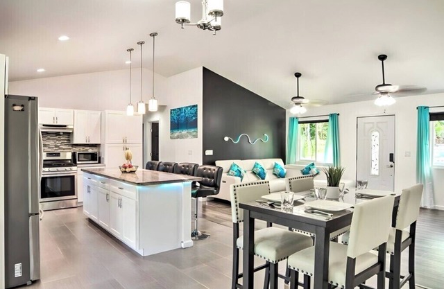 Luxury Hawaii Getaway Close to the Beach & Ocean!