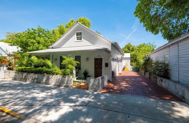 Luxury home downtown with off street parking & private pool backyard oasis