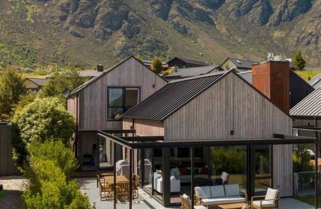 Luxury Jacks Point 3 Bedroom Ski home