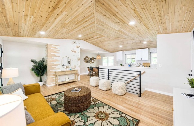Luxury Jungle Haven Near DT Littleton & Denver