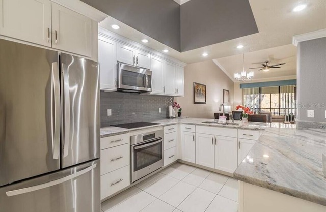 Luxury Lakefront Shorewalk near the AMI beaches and IMG