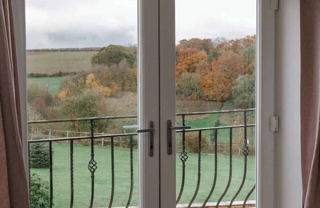 Luxury Langtoft Stud - Sleeps 10