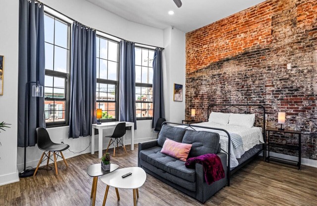 Luxury Loft -Tesla - NEW