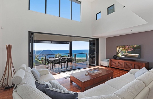 Luxury, magnificent views, space and swimming pool