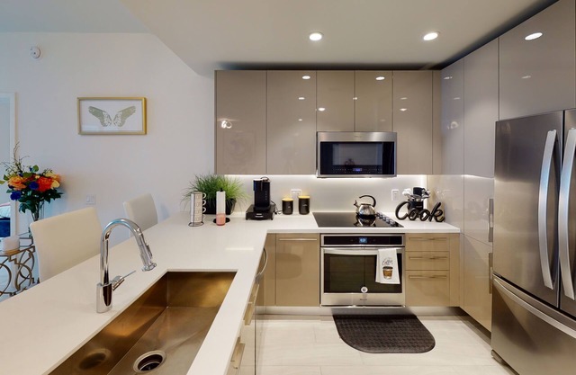 Luxury Miami Suite