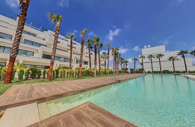 Luxury modern apartment, wifi, pool & terrace