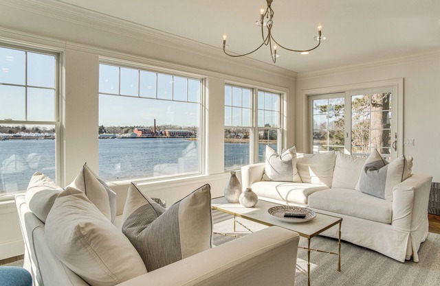 Luxury Oceanfront Home w/Private Beach in Wareham