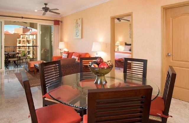 Luxury One-Bedroom at Beautiful Villa Del Palmar Flamingos Resort