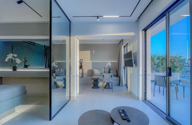 Luxury Penthouse 1 BDR