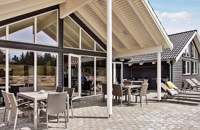 Luxury Pool Retreat in Blavand - By Traum Ferienwohnungen