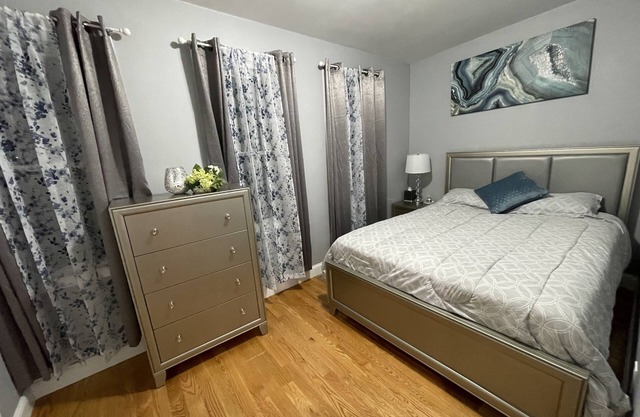 Luxury Rooms near downtown Boston