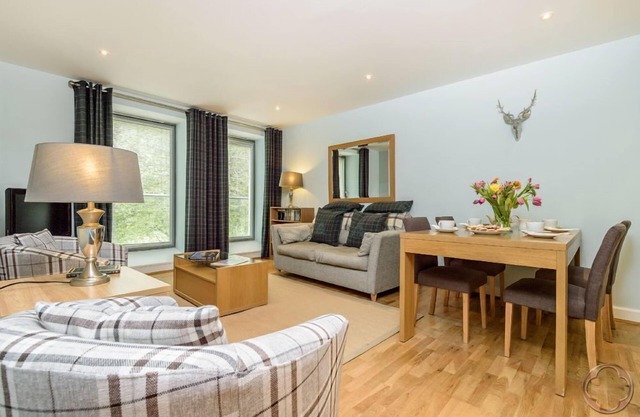 Luxury Self Catering Apartment with Swimming Pool in the Grounds of a Monastery on Loch Ness