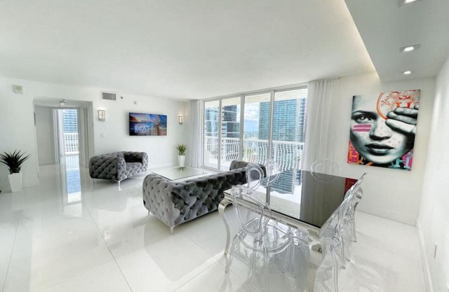 Luxury Sky Villa with City and Ocean Views