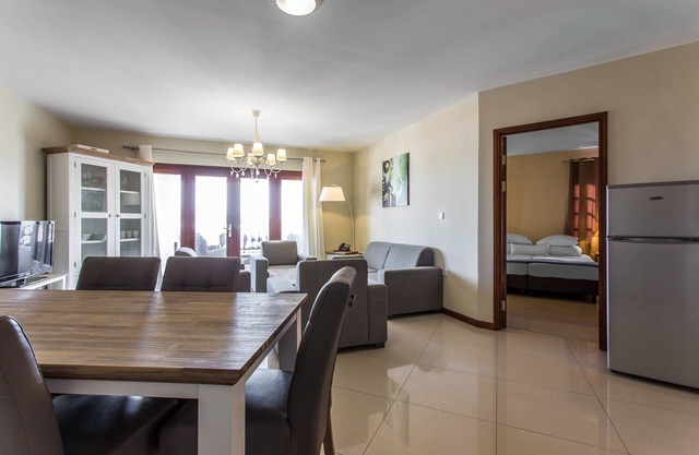 Luxury - Spacious - Three-Bedroom Apartment