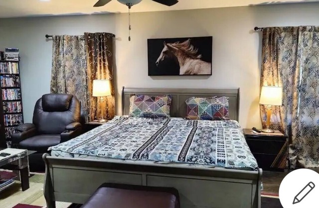 Luxury stay at prime location