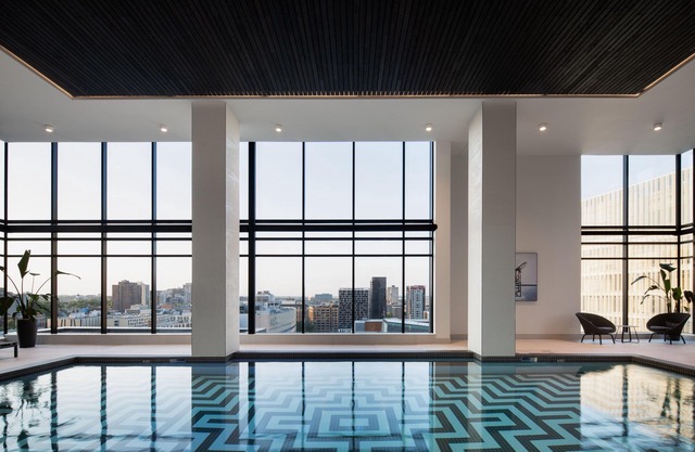 Luxury Studio in Heart of MTL 807 | Metro access