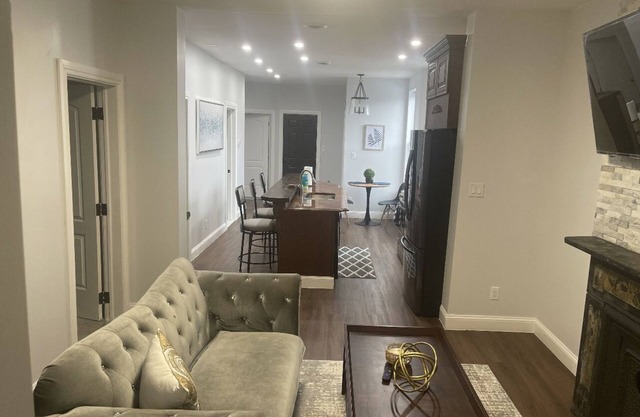 Luxury Troy Rental- 5 min from RPI