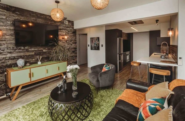Luxury Two-Bedroom Apartment in New Plymouth