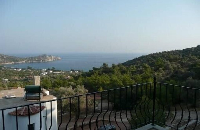 Luxury Villa close to beach with stunning seaview