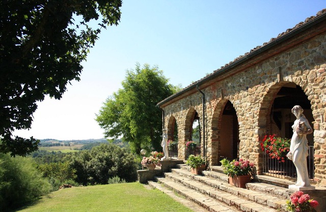Luxury Villa for large group Private pool tennis court wedding Event Historical
