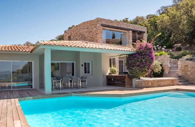 Luxury Villa sleeps 8, Sea view, Saint Cyprien Beach, Swimming pool, Porto Vecchio