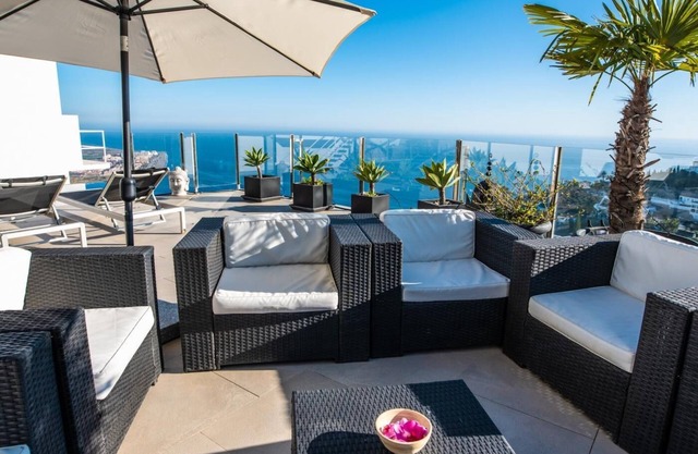 Luxury villa with incredible views,private pool