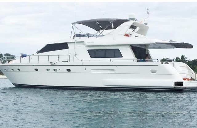 Luxury Yacht For Entertainment/Living