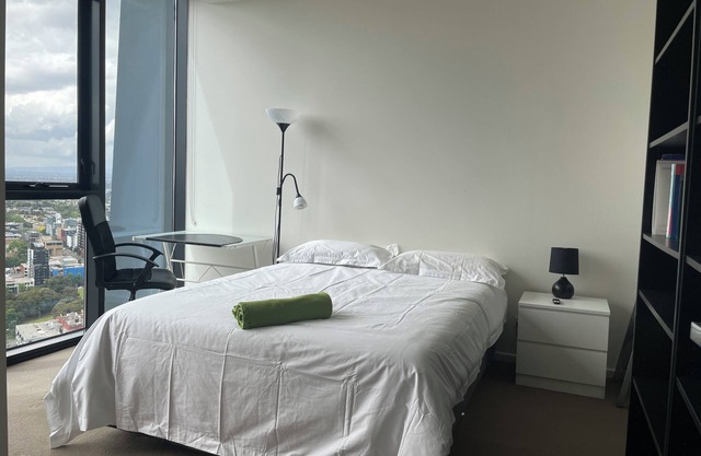 Lvl41: 90sqm Apt next to iconic market